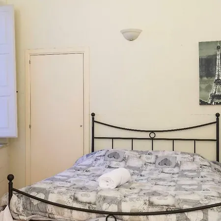 Гостевой дом Antica Cisterna Сиена